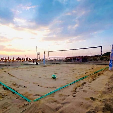 Regina Beach Holiday Apartments Tirrenia Ngoại thất bức ảnh