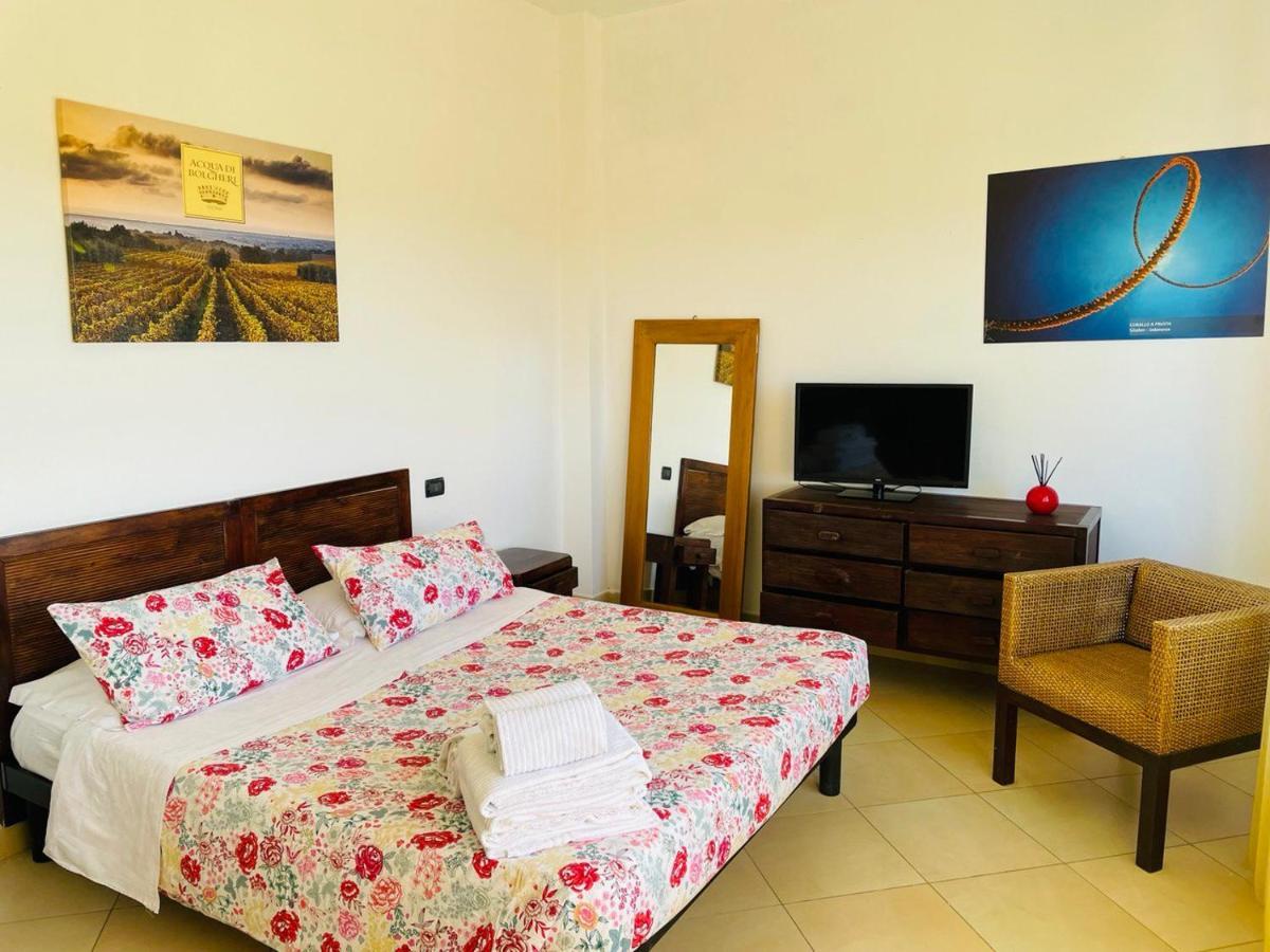 Regina Beach Holiday Apartments Tirrenia Ngoại thất bức ảnh